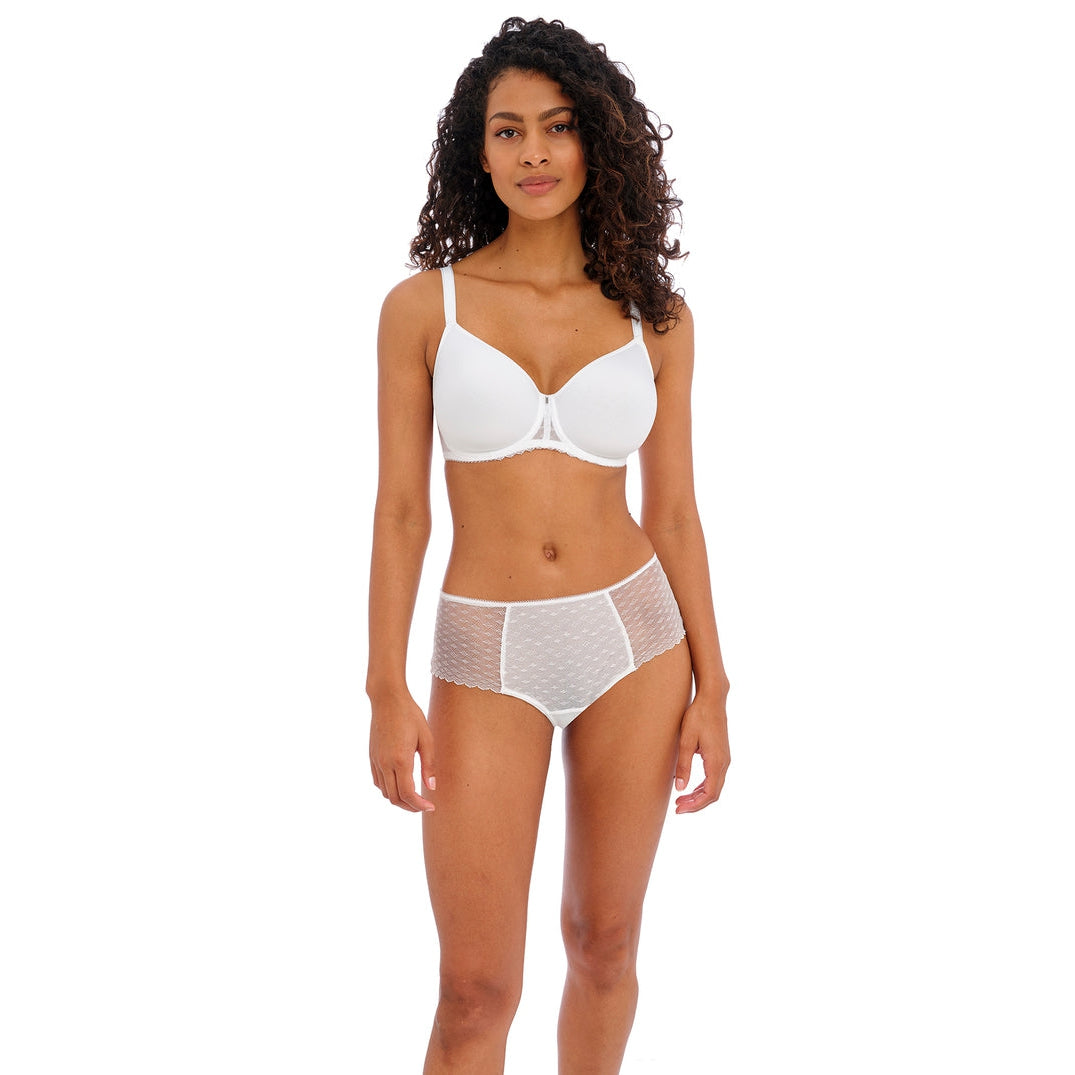 http://www.bras-galore.com/cdn/shop/products/Freya-Signature-Moulded-Spacer-Bra-White_1200x1200.jpg?v=1659439181